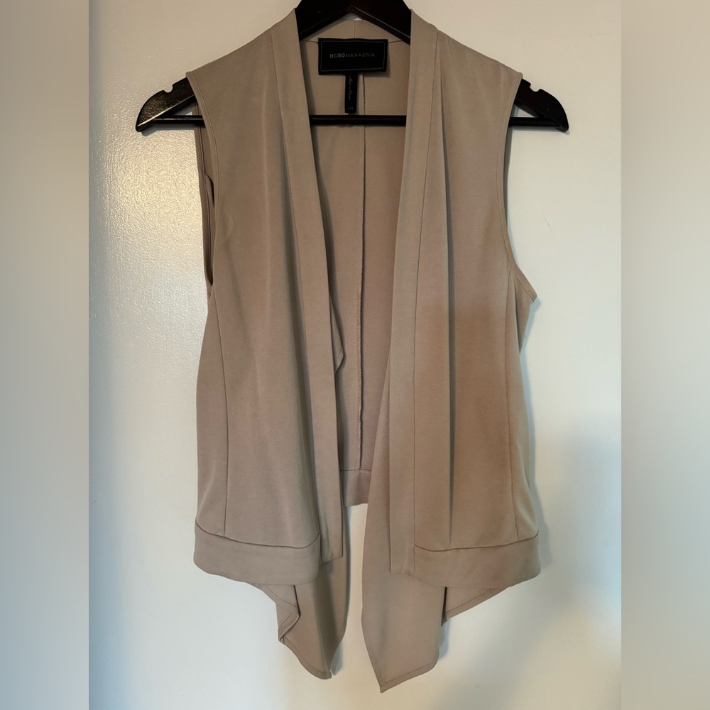 BCBG vest